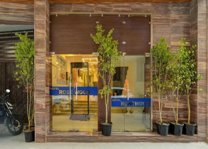 Rosewood Suites Near Delhi Airport New Delhi
