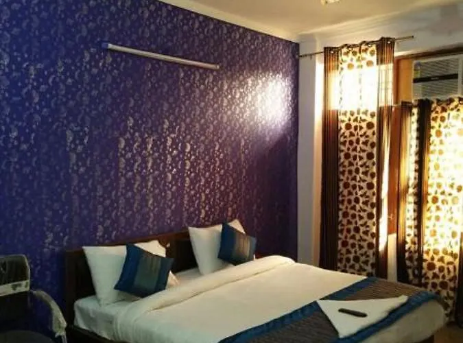 Airport Green HeightsAirport Hotel